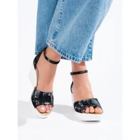 Módne sandále dámske na kline