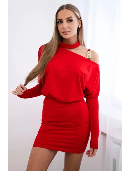 Šaty se zdobením na ramenou červené Šaty se zdobením na ramenou červené