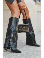 Dámské kozačky na klínku s ozdobným páskem eko kůže černé model 21708879 - Boto