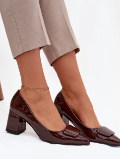 Dámske lakované lodičky na podpätku so zdobením Isoline - čokoládové