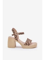 Dámské Kožené Sandály Na Leopardí model 21684138 - Zazoo Dámské Kožené Sandály Na Leopardí model 21684138 - Zazoo