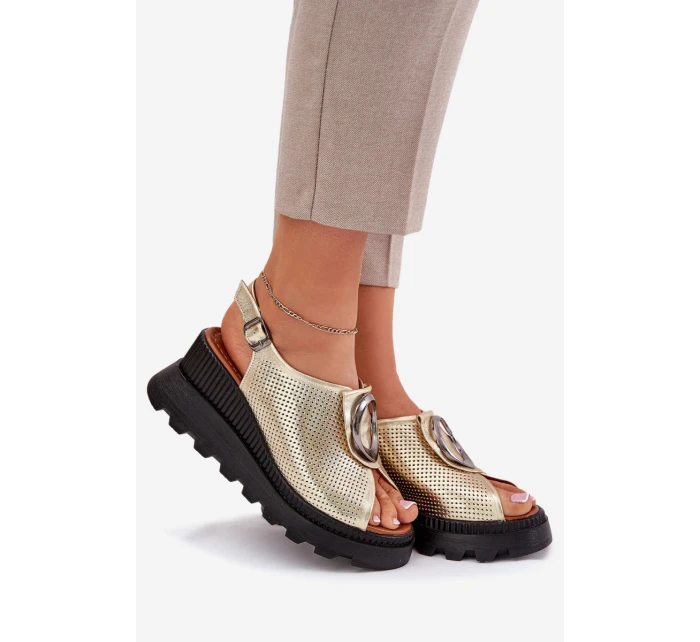 Skórzane Sandały Damskie Na Koturnie Z Ozdobą Artiker 56C0109 Złote Skórzane Sandały Damskie Na Koturnie Z Ozdobą Artiker 56C0109 Złote