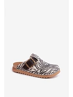 Dámské sandály s přezkou model 22368096 Zebra - Inblu