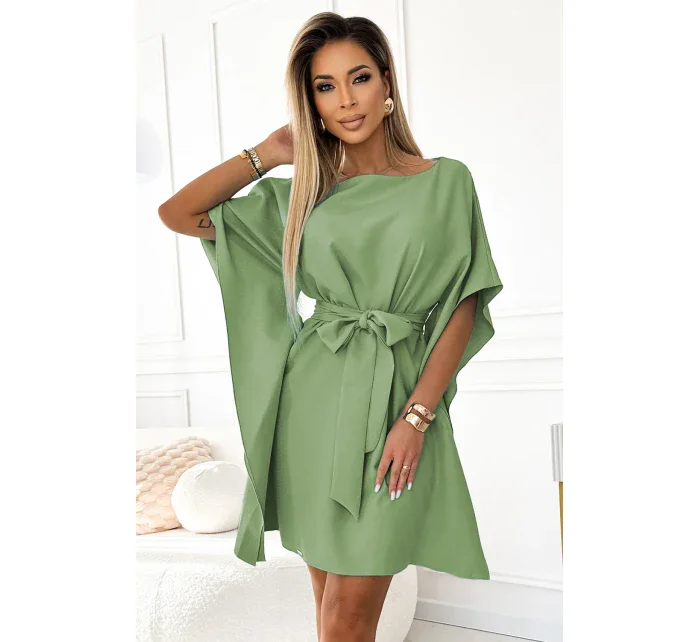 SOFIA Dámské šaty v olivové barvě se zavazováním v pase model 20144370 - numoco SOFIA Dámské šaty v olivové barvě se zavazováním v pase model 20144370 - numoco