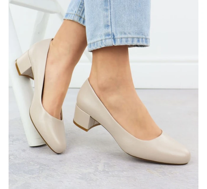 Béžové lodičky na klínku Sergio model 22013058 - LEONE