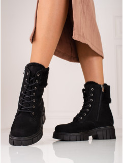 Komfortné dámske členkové topánky čierne na plochom podpätku