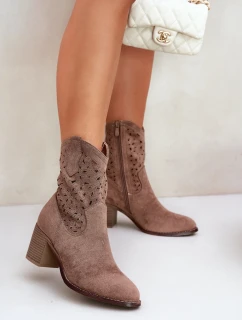 Topánky na podpätku model 209415 Krok vo veľkom štýle