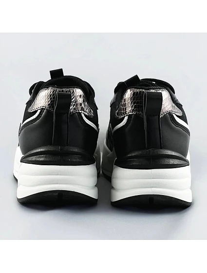 Černé dámské sportovní boty model 17182442 Černé dámské sportovní boty model 17182442