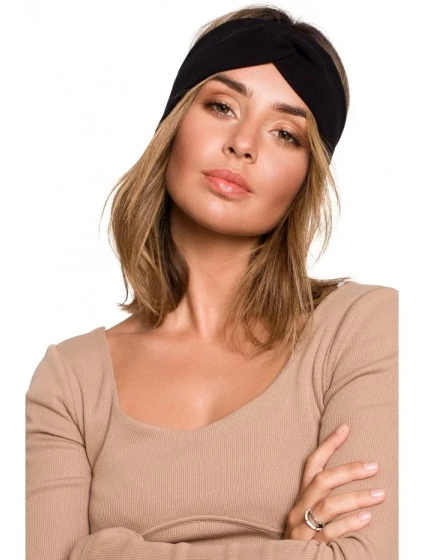 B216 Čelenka - čierna