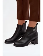 Zateplené dámské kotníkové boty z pravé kůže na podpatku Černé model 21711908 - Boto Zateplené dámské kotníkové boty z pravé kůže na podpatku Černé model 21711908 - Boto