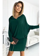 Dámske netopierie šaty vo fľaškovo zelenej farbe s kapucňou 400-1