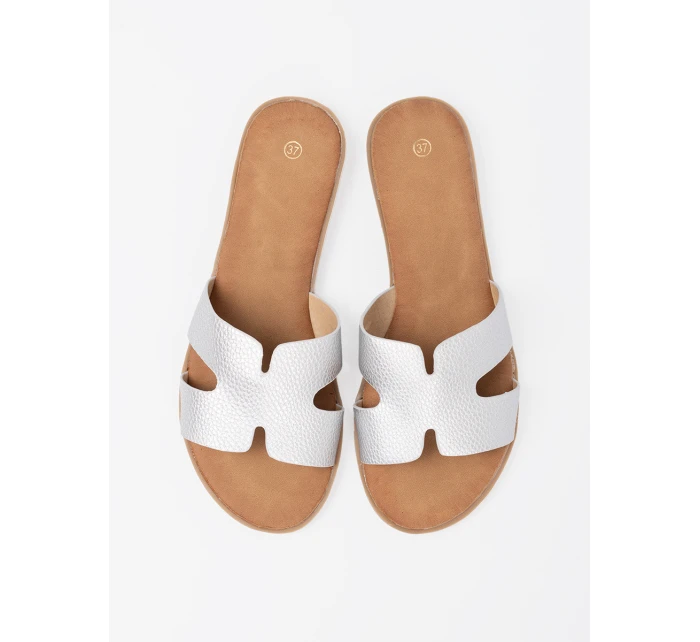 Praktické dámske strieborné ponožky bez podpätku Praktické dámske strieborné ponožky bez podpätku