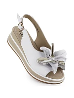 Filippo 7045 dámske kožené sandále s kvetinovým podpätkom biele