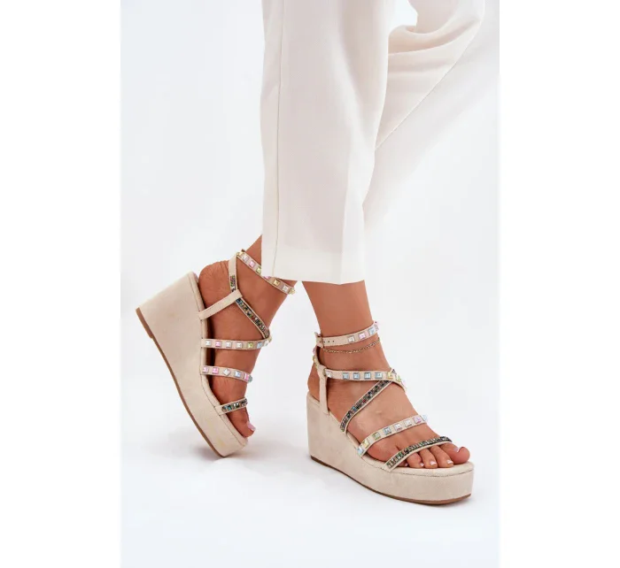 Model topánok na podpätku 215005 Krok v štýle