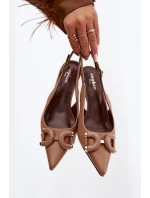 Dámské sandály na podpatku s ozdobným detailem hnědé model 21900459 - Boto