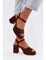 Dámské sandály na podpatku z eko semiše čokoládové model 21951411 - Boto