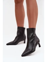 Botki Damskie Z Naturalnej Skóry Na Obcasie D&A CR52-661 Czarne Botki Damskie Z Naturalnej Skóry Na Obcasie D&A CR52-661 Czarne