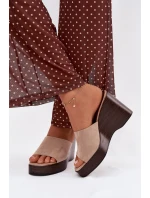 Dámské pantofle na platformě model 21919258 - Boto