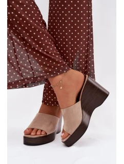 Dámské pantofle na platformě model 21919258 - Boto
