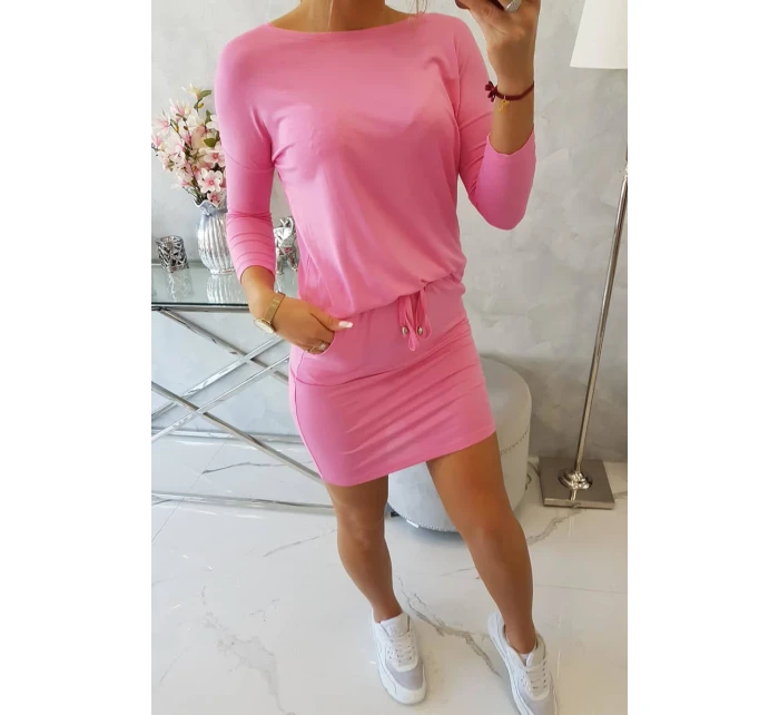 Viskózové šaty s vázáním v pase růžové