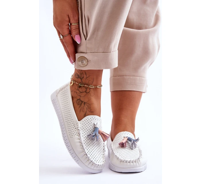 Dámské prolamované kožené mokasíny Bílé model 21618157 - EVENTO