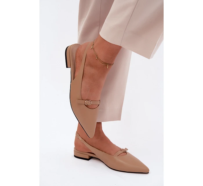 Kožené sandály na nízkém podpatku model 22123093 tmavě béžové - Maciejka