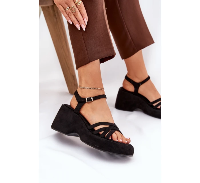 Sandały Na Platformie I Koturnie Z Eko Zamszu Czarne Nendal Sandały Na Platformie I Koturnie Z Eko Zamszu Czarne Nendal