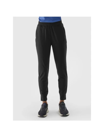 Dámské rychleschnoucí tréninkové kalhoty model 21432063 dámské - 4F Dámské rychleschnoucí tréninkové kalhoty model 21432063 dámské - 4F