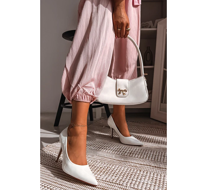 Klasické lakované lodičky z imitace kůže bílé Odira