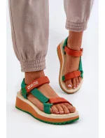 Model topánok na klinoch 198802 Krok v štýle