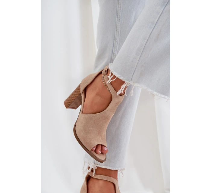 Sandały Na Słupku Z Eko Zamszu Beżowe Lanadriena