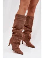 Topánky na podpätku model 221152 Krok vo veľkom štýle Topánky na podpätku model 221152 Krok vo veľkom štýle