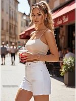 Dámske šortky s vysokým pásom a opaskom, biele, FashionStreet SY0587 Dámske šortky s vysokým pásom a opaskom, biele, FashionStreet SY0587