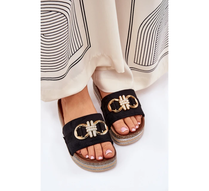 Dámské Pantofle Na Platformě S A Zlatou Dekorací Černé model 21689964 - Boto