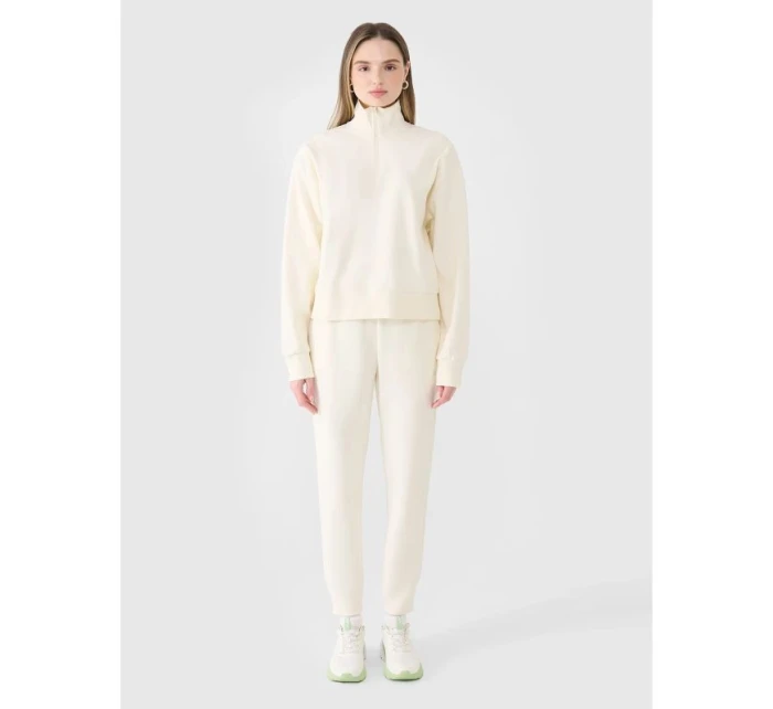 Dámské tepláky typu jogger model 21433196 - 4F Dámské tepláky typu jogger model 21433196 - 4F