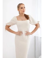 Šaty so zaväzovacími rukávmi béžové