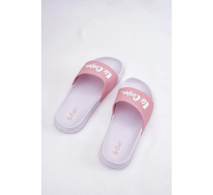 Dámské pantofle model 22089608 Růžové - Lee Cooper