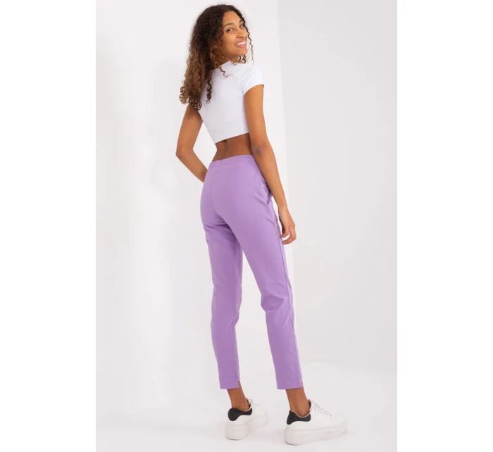 Tepláky model 191218 Relevantnosť