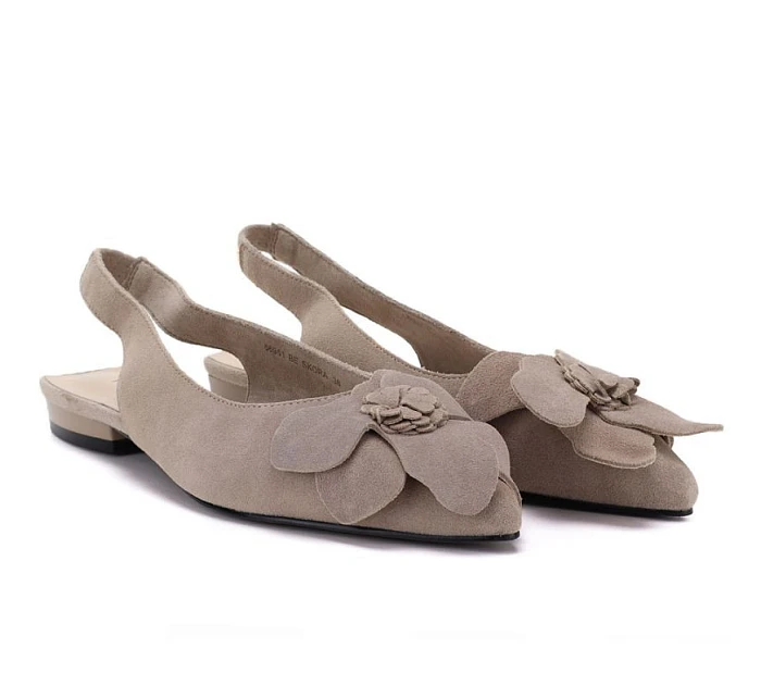 Dámské kožené květinové sandály béžové model 22117630 - VINCEZA