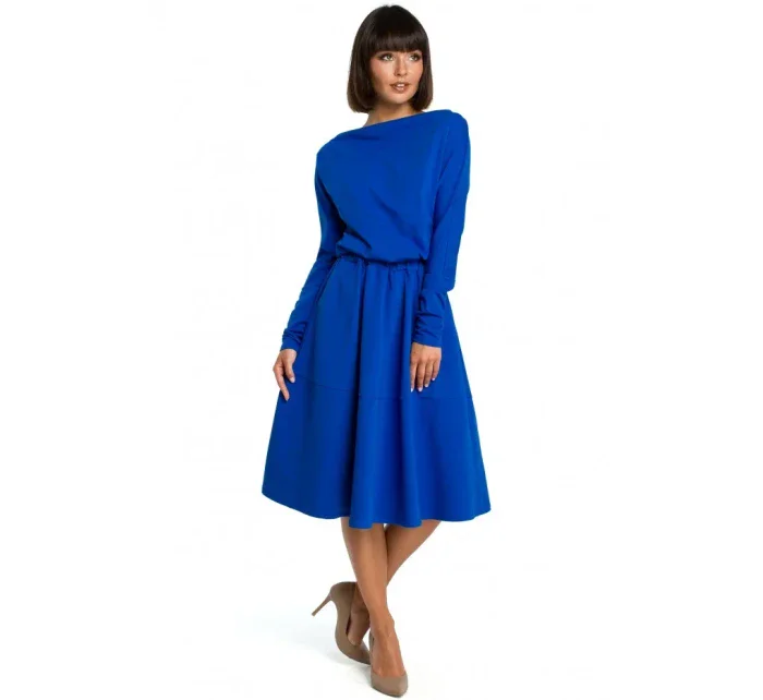 B087 Priliehavé midi šaty - kráľovská modrá