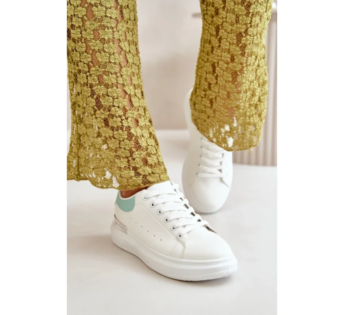 Nízke dámske tenisky z ekokože na platforme bielo-zelené Nevelena Nízke dámske tenisky z ekokože na platforme bielo-zelené Nevelena