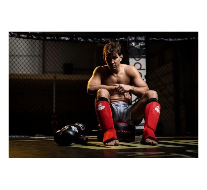 chrániče M Red model 21438081 - DBX Bushido chrániče M Red model 21438081 - DBX Bushido