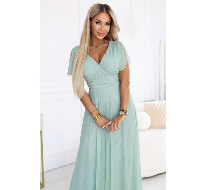 dlouhé třpytivé šaty s výstřihem a krátkými rukávy pistáciová barva model 22019068 - numoco basic