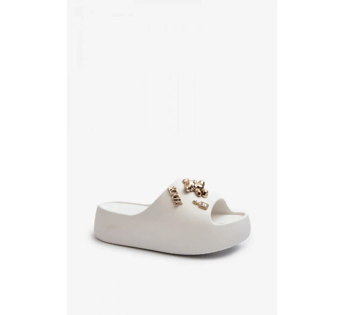 Papuče 4AX-15 white - Krok vo veľkom štýle