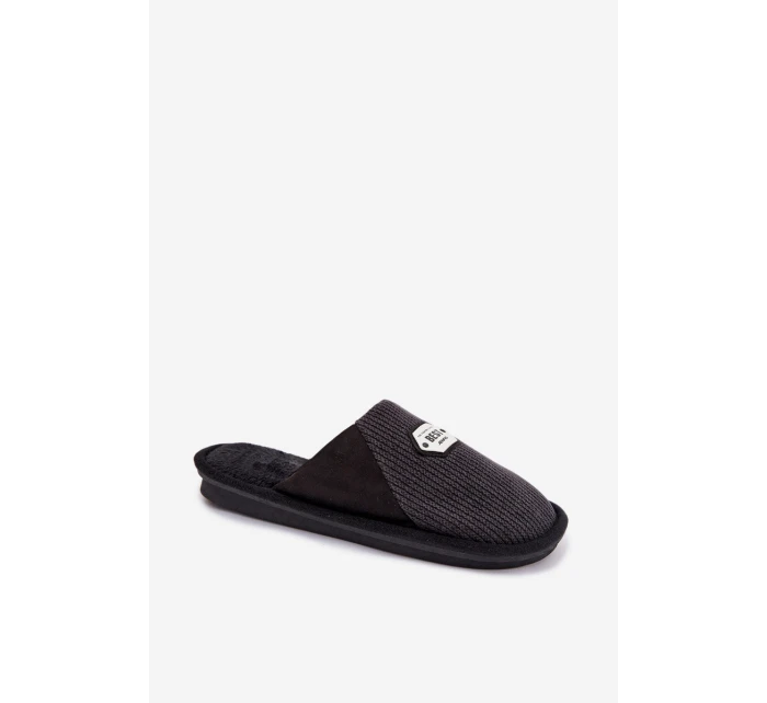 Pánské pantofle s nášivkou Černé model 21793940 - Boto Pánské pantofle s nášivkou Černé model 21793940 - Boto