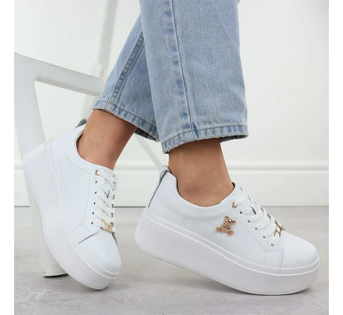 boty na platformě W model 22051413 - FILIPPO boty na platformě W model 22051413 - FILIPPO