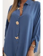 Dámska košeľa z viskózy s ozdobnými gombíkmi a džínsovým golierom modrá