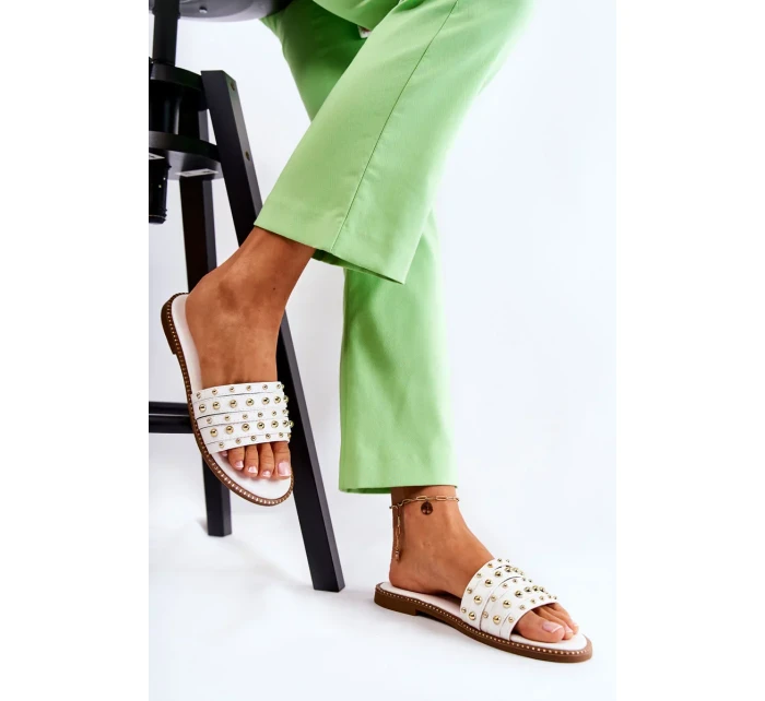 Dámské kožené pantofle s zdobením bílým Brien Dámské kožené pantofle s zdobením bílým Brien