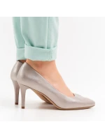 Sergio Leone W 1336 zlaté podpätky