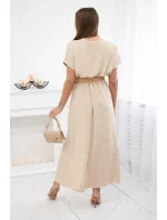 Dlhé šaty s ozdobným opaskom béžovej farby